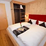 Hotel & Wachterhof Kaltenbach